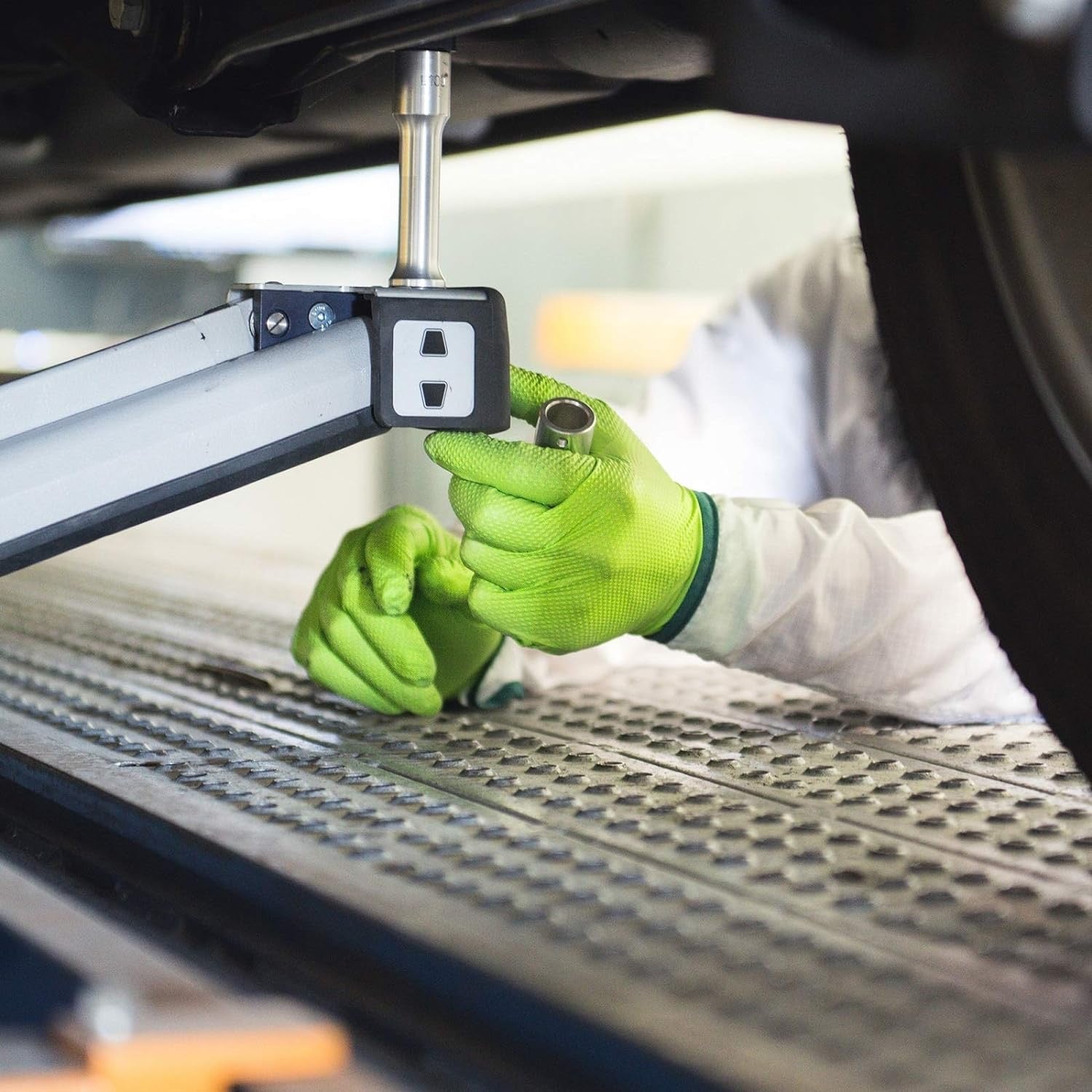 GloveWorks 8X Green Nitrile Exam Gloves, 8 Mil Strength - GloveSaver.com