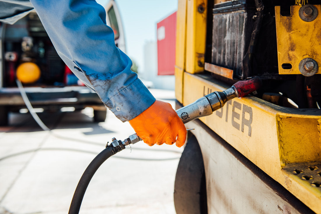 (In-Stock) 9X Orange Nitrile Gloves (9 Mil) - GloveSaver.com